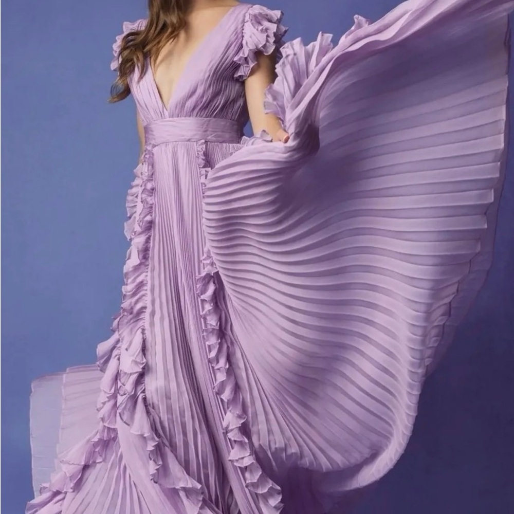 Chic Lavender Ruffle Wedding Dress. Wear it once - Picture 4 of 8